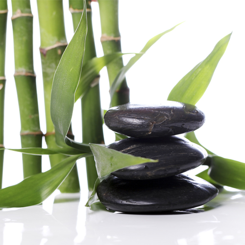 Seccion masaje piedras y bambu